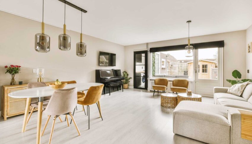 Do Amenities Really Matter? How Guests Choose Between Similar Airbnbs